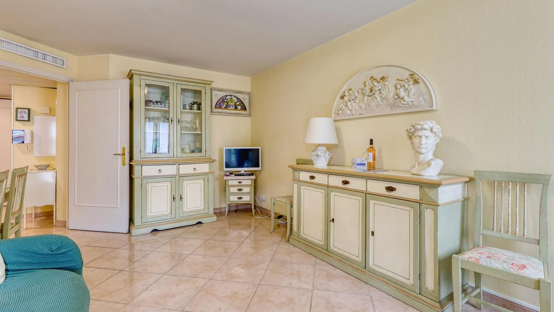 Apartment Garden View Daturas - Happy Rentals Menton